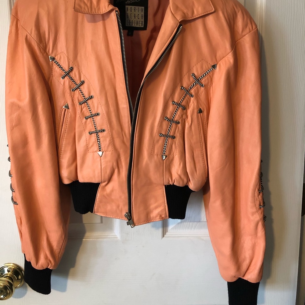 Supple leather jacket in Salmon color